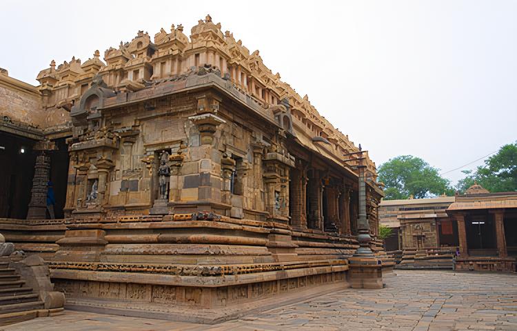 Adi Kumbeswarar Temple- Architecture